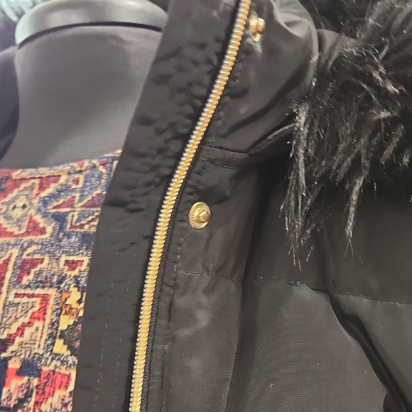 Express Black Puffer Jacket with Fur Trim - Picture 4 of 16